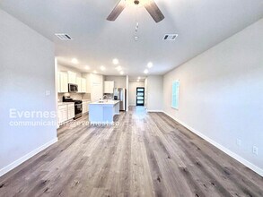 32506 Timber Point Dr in Brookshire, TX - Building Photo - Building Photo