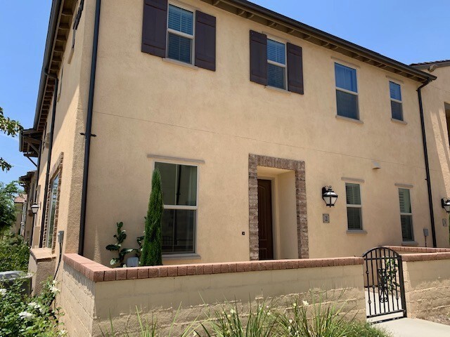 3257 E Wild Horse Privado in Ontario, CA - Building Photo - Building Photo