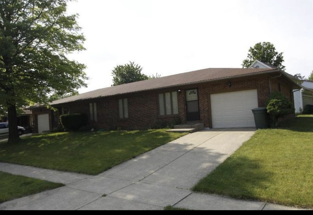 2806 Blendon Woods Blvd in Columbus, OH - Building Photo