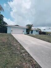 194 Akron Rd in Greenacres, FL - Building Photo - Building Photo