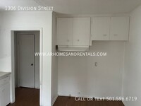 1306 Division St in North Little Rock, AR - Building Photo - Building Photo