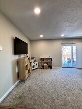 5581 Baronridge Dr, Unit 9 in St. Louis, MO - Foto de edificio - Building Photo