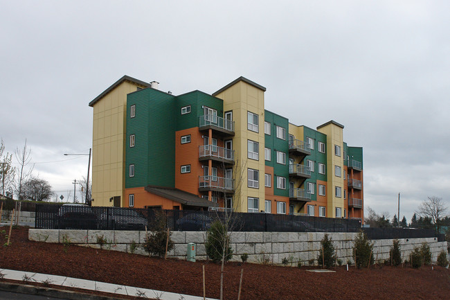 Broadway Vantage Apartments in Portland, OR - Building Photo - Building Photo