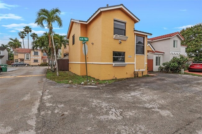 12682 NW 7th Way in Miami, FL - Building Photo - Building Photo
