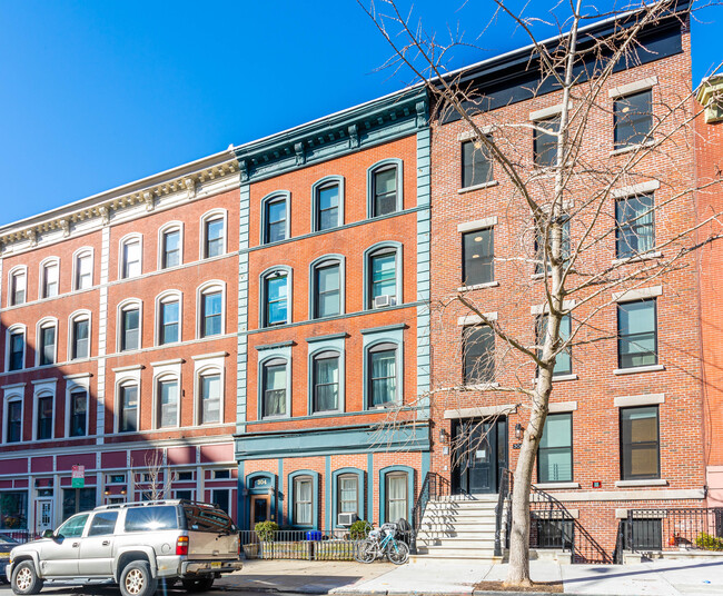 304 Hudson St in Hoboken, NJ - Building Photo - Building Photo