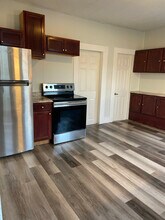 244 E Broadway in Gardner, MA - Foto de edificio - Building Photo