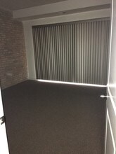 1462 E 69th St, Unit 2 in Chicago, IL - Building Photo - Building Photo