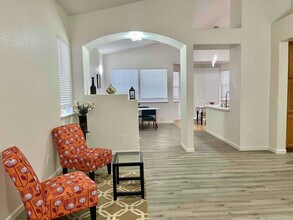 7993 Bothwell Dr in Sacramento, CA - Building Photo - Building Photo