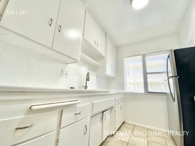 3956 Stevely Ave in Los Angeles, CA - Building Photo - Building Photo