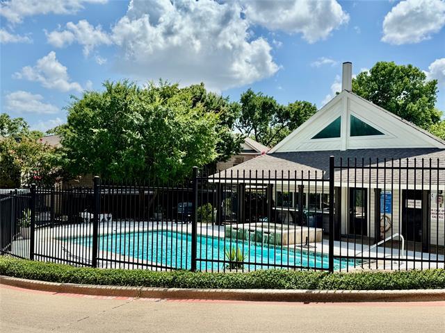 2506 Wedglea Dr in Dallas, TX - Building Photo - Building Photo