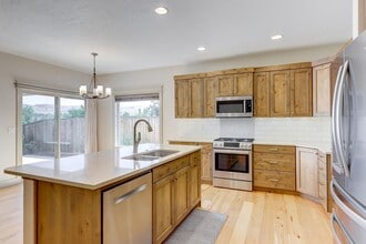 8660 W Elm Brook St in Boise, ID - Building Photo - Building Photo