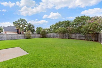 19703 Village Ridge Dr in Tomball, TX - Foto de edificio - Building Photo