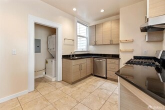 376 Frederick St in San Francisco, CA - Building Photo - Building Photo