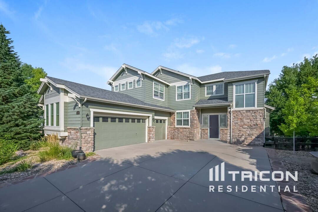 25492 E Indore Dr in Aurora, CO - Building Photo