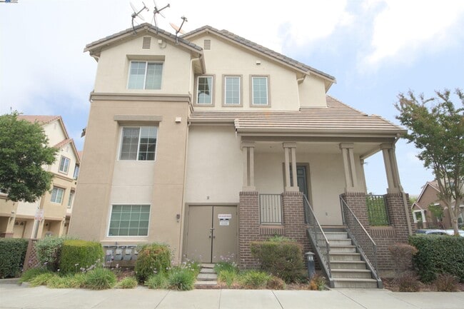 property at 1067 Green St