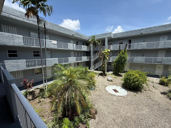 property at 1725 W 60th St