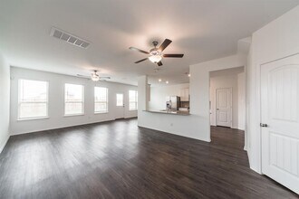 26047 Steele Flower Dr in Richmond, TX - Building Photo - Building Photo