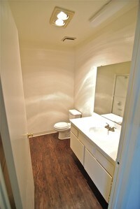 Building Photo - Meridian Court Apartments at Tarzana in Los Angeles, California