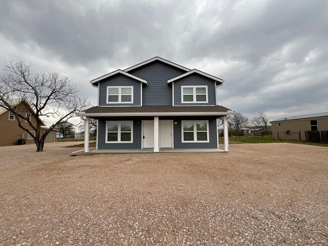 1230a Nora Ln in Kingsland, TX - Building Photo - Building Photo