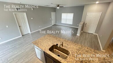 3157 Westwind Ave SE in Palm Bay, FL - Building Photo - Building Photo