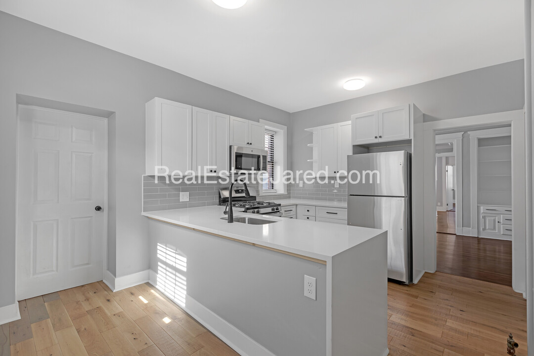 28 Glenville Ave, Unit 2 in Boston, MA - Building Photo