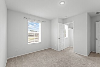 10718 Soapberry Ct in Tomball, TX - Building Photo - Building Photo