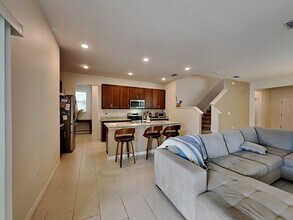 2321 Grasmere View Pkwy N in Kissimmee, FL - Building Photo - Building Photo