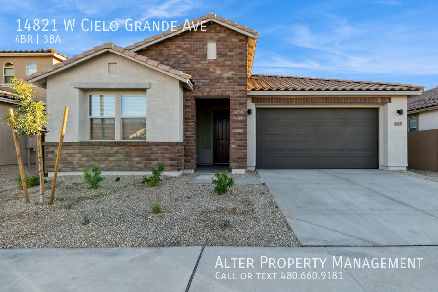 14821 W Cielo Grande Ave in Sun City West, AZ - Foto de edificio