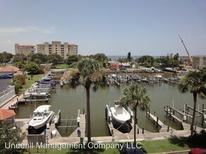5011 Dixie Hwy NE-Unit -#A311 in Palm Bay, FL - Foto de edificio - Building Photo