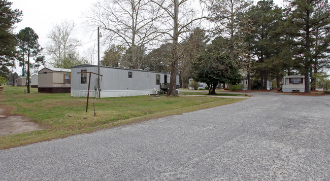 Rick's Mobile Home in Selma, NC - Building Photo - Building Photo