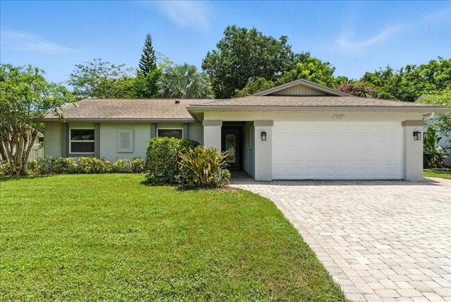 property at 1067 Chokecherry Dr