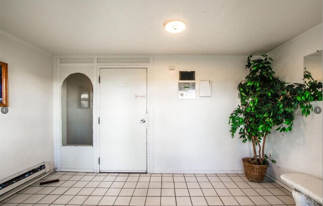 8828 E Florida Ave in Denver, CO - Building Photo - Building Photo