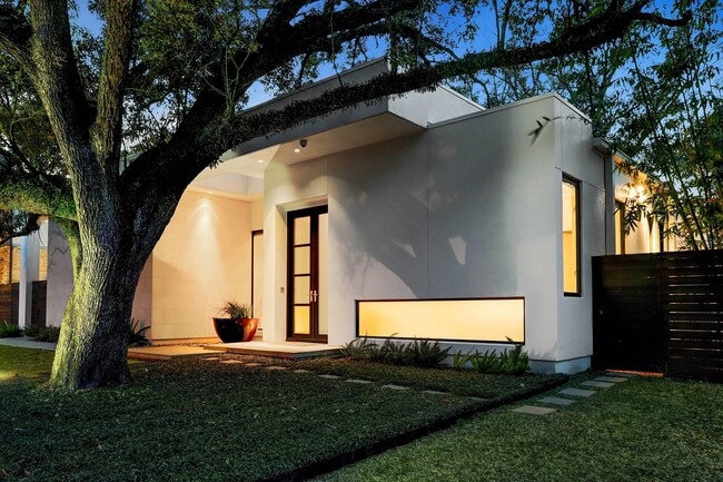 721 E Creekside Dr in Houston, TX - Building Photo - Building Photo