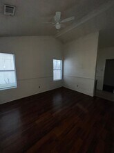 5507 Fence Row in Austin, TX - Building Photo - Building Photo