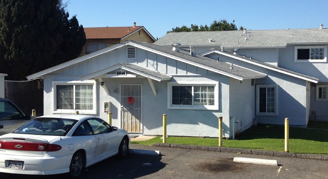 2718 Lincoln Ct in National City, CA - Foto de edificio