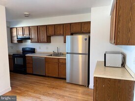 325 Barley Dr in Newark, DE - Building Photo
