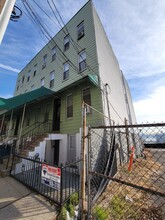 1304 Manhattan Ave, Unit 3R in Union City, NJ - Building Photo - Building Photo