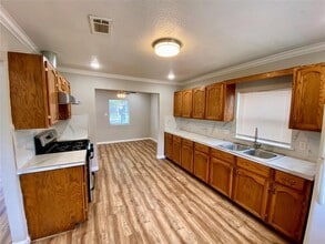 7215 Force St in Houston, TX - Building Photo - Building Photo
