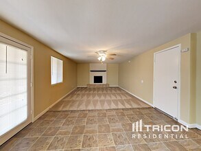 1507 W El Monte Pl in Chandler, AZ - Foto de edificio - Building Photo