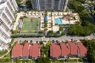 Portsview at The Waterways in Aventura, FL - Building Photo - Building Photo