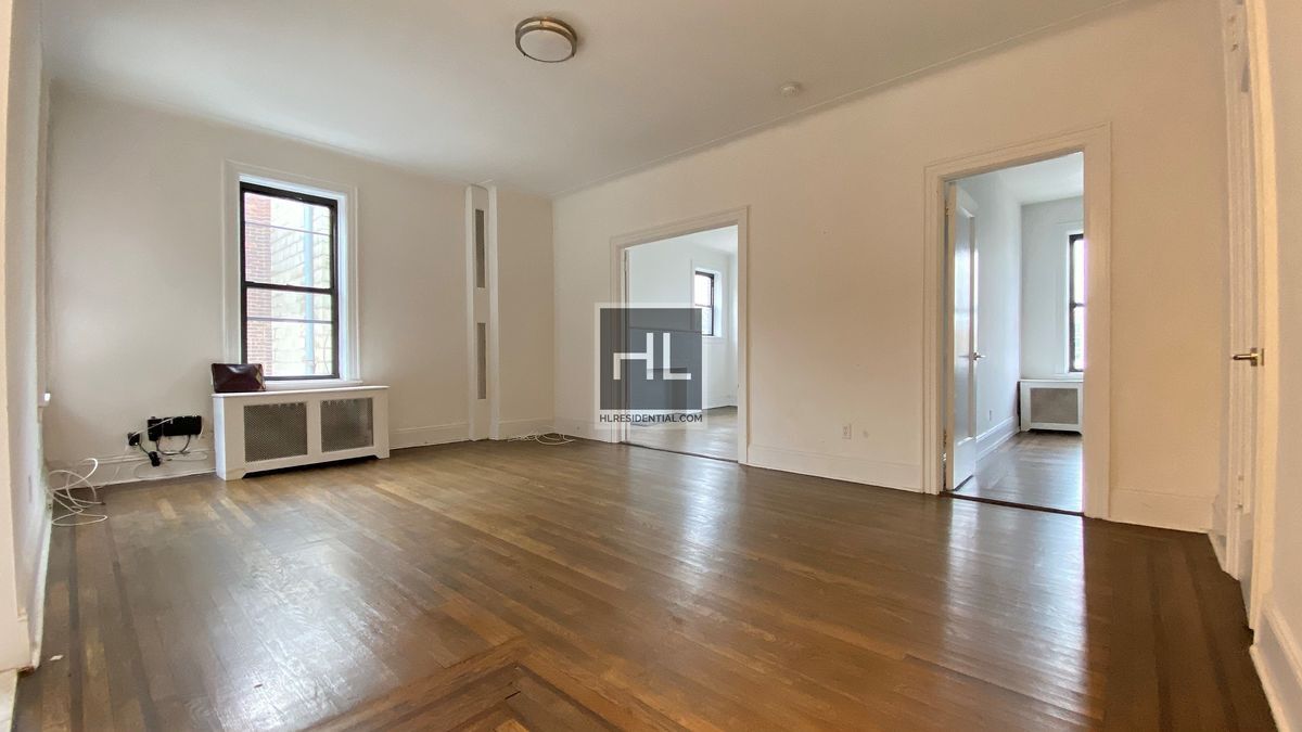 STEINWAY STREET in Queens, NY - Building Photo