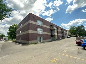 245 Hyland in Ames, IA - Building Photo - Interior Photo