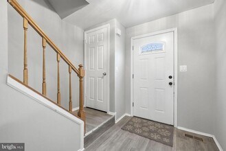 12223 Allspice Ct in Woodbridge, VA - Building Photo - Building Photo