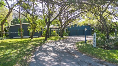 9290 SW 117th Terrace in Miami, FL - Building Photo - Building Photo