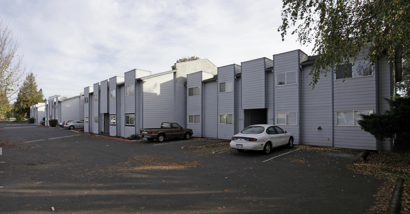 Newporter Apartments in Portland, OR - Foto de edificio