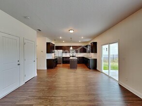 3109 Creek Village Ln in Green Cove Springs, FL - Foto de edificio - Building Photo