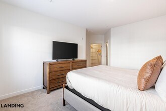 33 New Scotland Ave, Unit 124-13 in Albany, NY - Building Photo - Building Photo