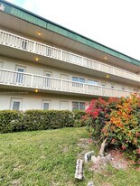 1420 Atlantic Shores Blvd in Hallandale Beach, FL - Building Photo