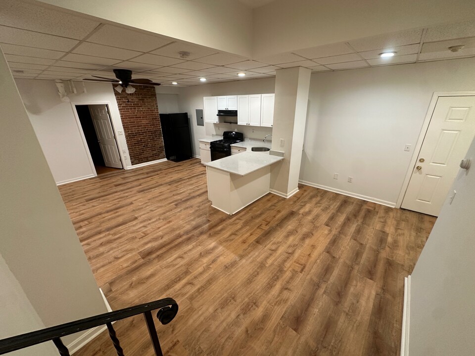 28 Fleet St, Unit B in Boston, MA - Building Photo