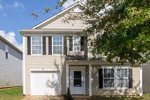 4214 Quinn Drive in Charlotte, NC - Building Photo